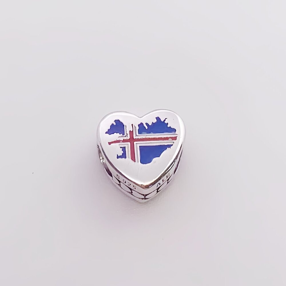 Pandora ICELAND Flag Heart Exclusive Charm